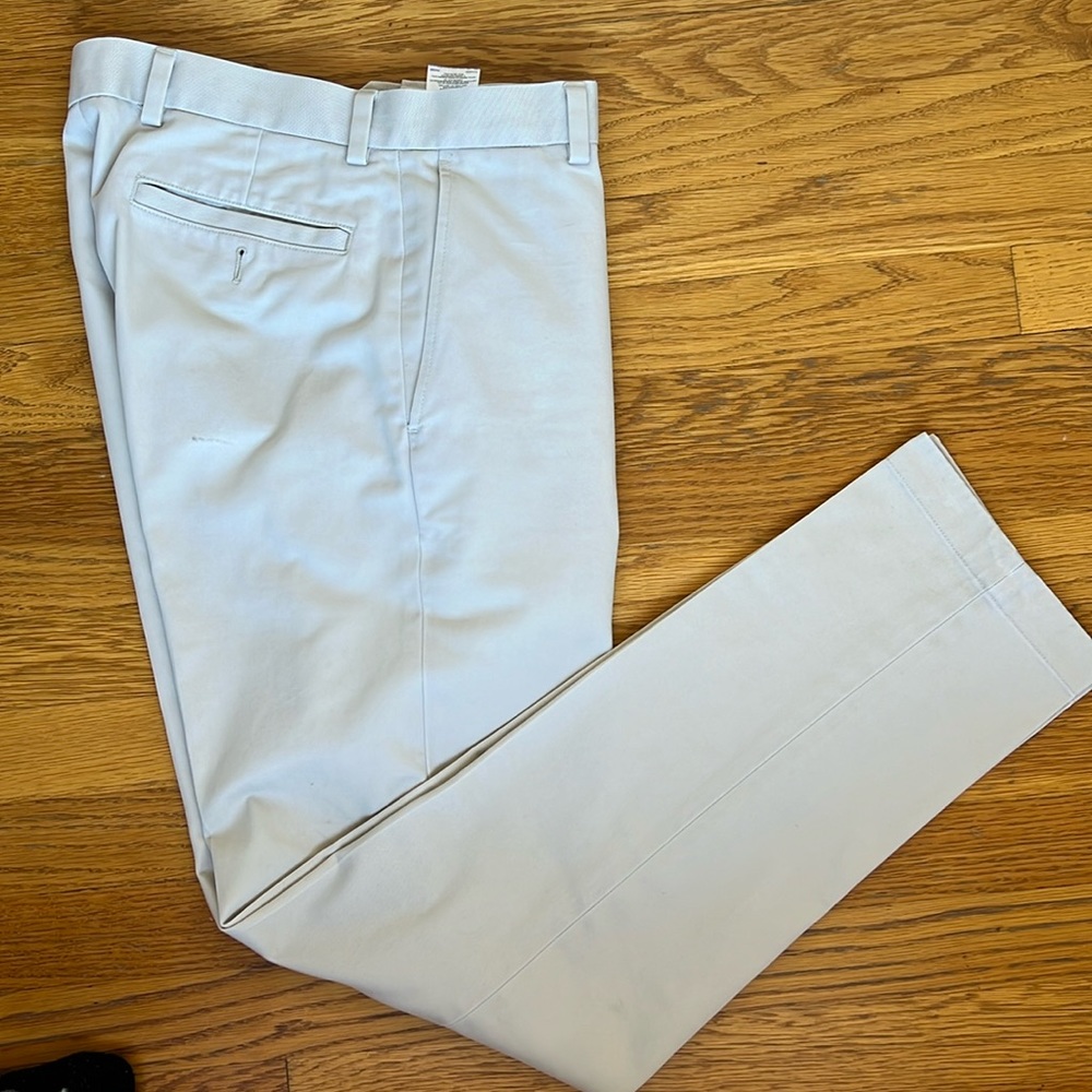 Brooks brothers men’s advantage chino Milano flat front straight fit 32x32